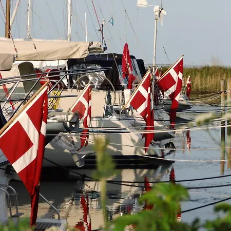 Botel Floating Freedom By The Dodekalitten *
