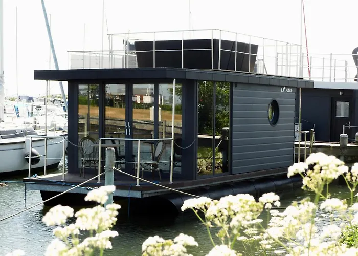 船上ホテル Floating Freedom By The Dodekalitten