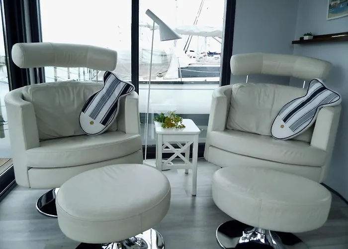 Floating Freedom By The Dodekalitten * Torrig