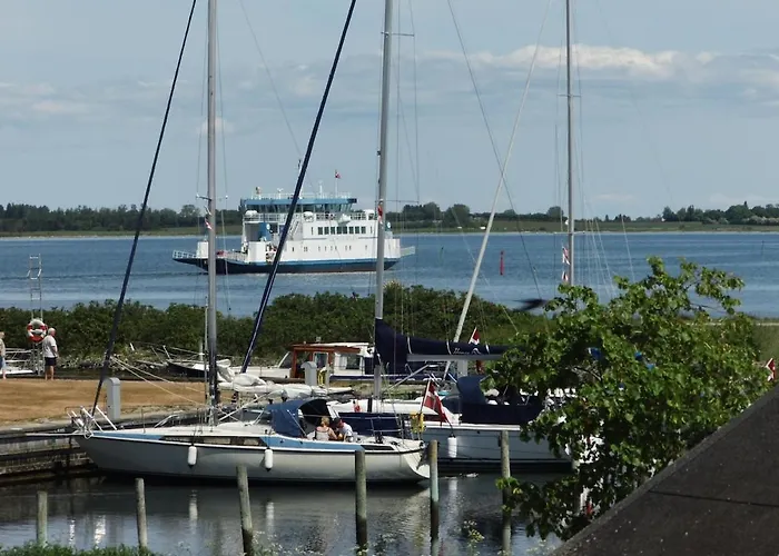 船上ホテル Floating Freedom By The Dodekalitten Torrig