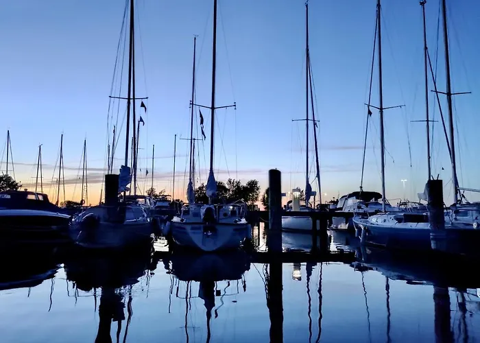 Floating Freedom By The Dodekalitten Botel