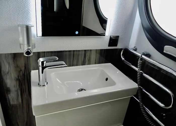 船上ホテル Floating Freedom By The Dodekalitten Torrig